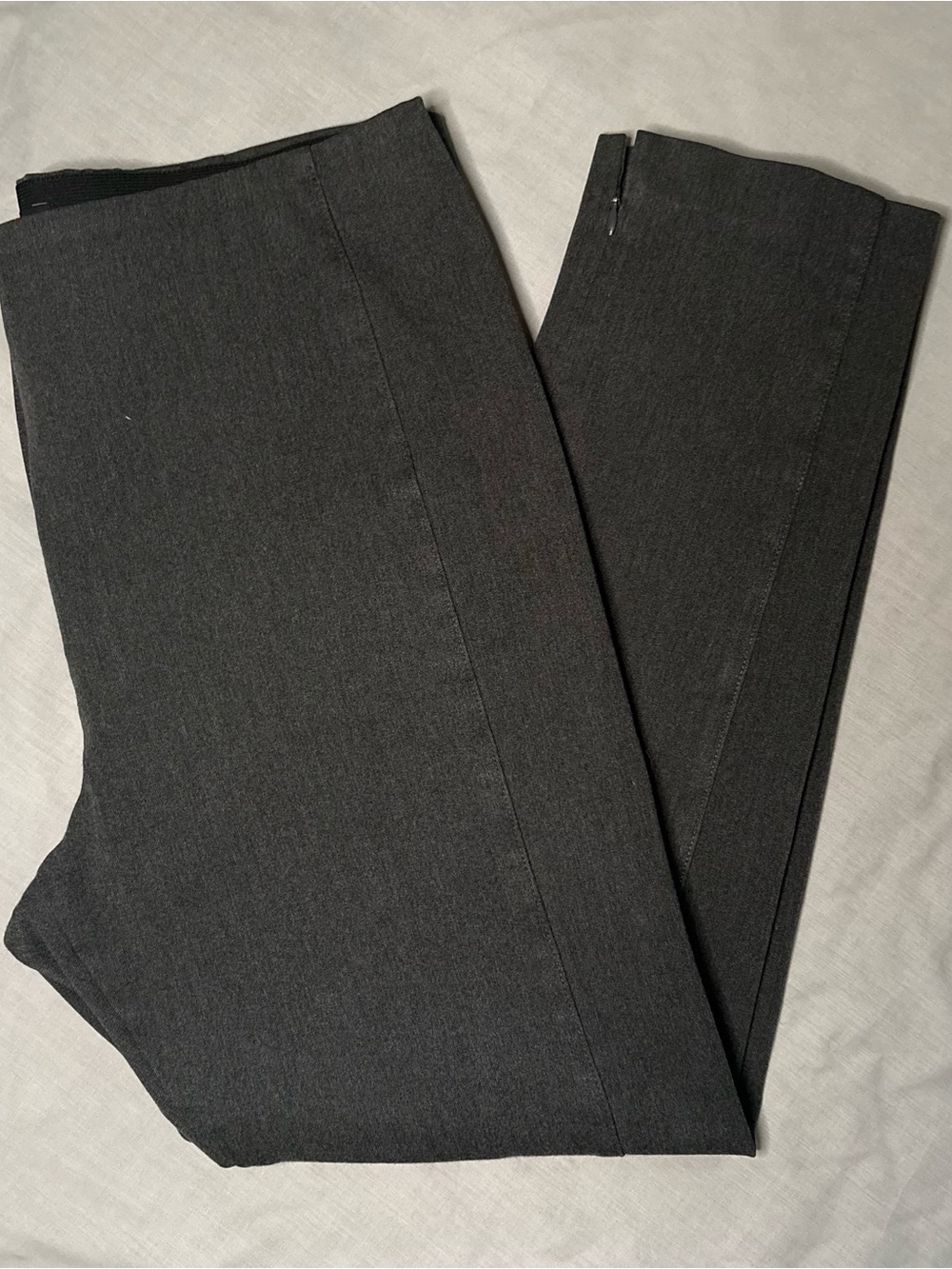 Ann Taylor Gray Solid Flat Front Petite Women’s Pants Size 14P